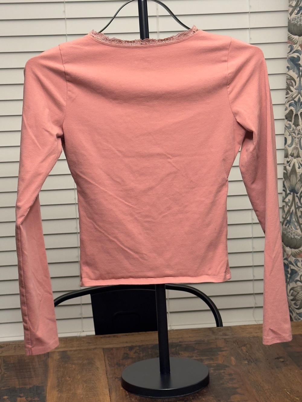 Hollister Women's Long-Sleeve Lace Trim Wrap Top - Dusty Rose S - Picture 2 of 4